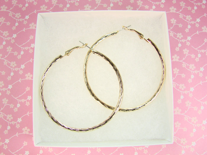Textured Round Hoop Earrings- Martinuzzi Accessories