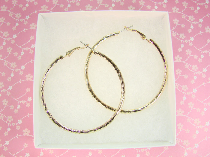 Textured Round Hoop Earrings- Martinuzzi Accessories